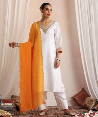 White embroidered chanderi kurta set 1