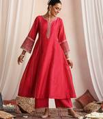 Magenta embroidered chanderi kurta set