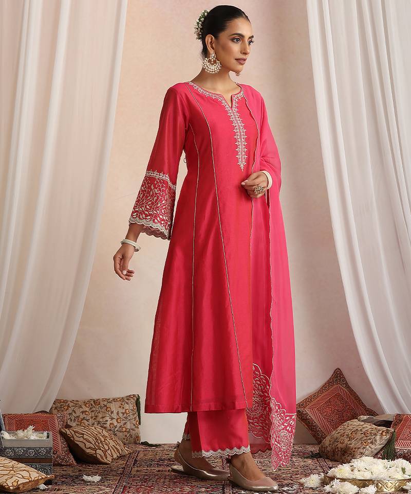 Magenta embroidered chanderi kurta set