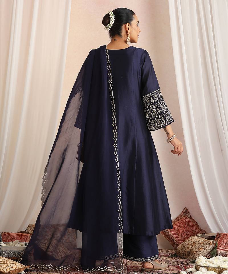 Blue embroidered chanderi kurta set