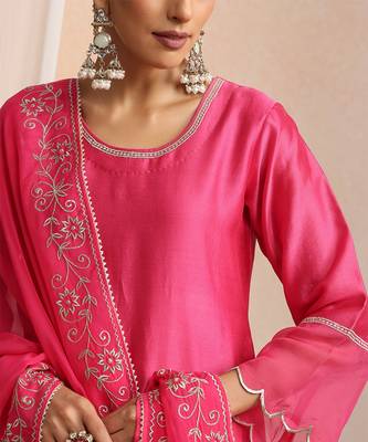 Pink embroidered chanderi kurta set 4