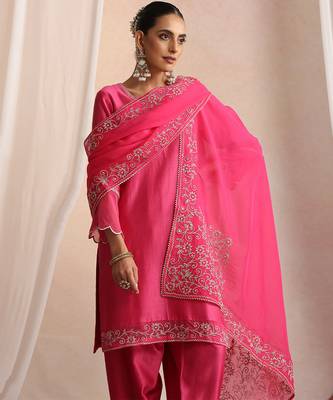 Pink embroidered chanderi kurta set 1