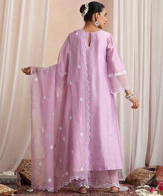 Lavender embroidered chanderi kurta set 3