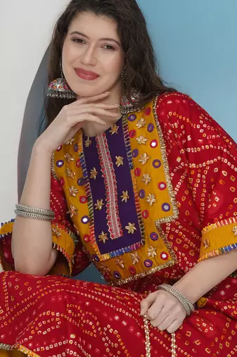 Women red bandhani choga set