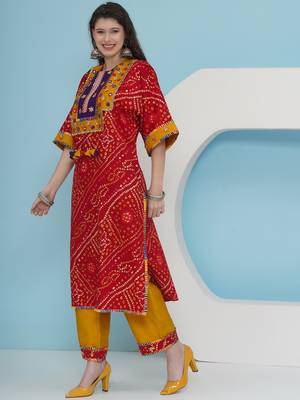 Women red bandhani choga set 3