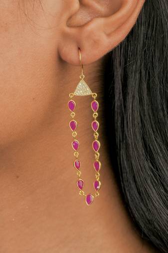 Ruby chandelier earrings in 18k gold-plated 925 silver