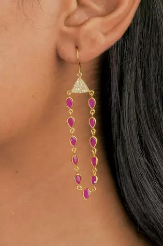 Ruby chandelier earrings in 18k gold-plated 925 silver