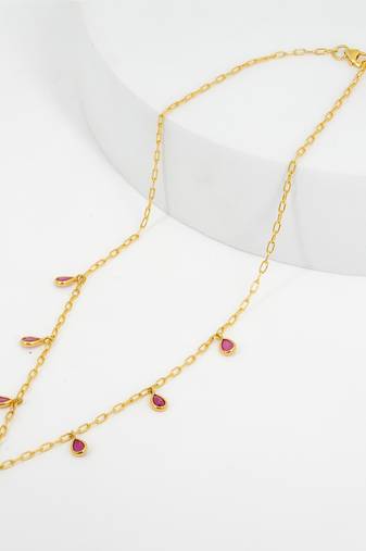 Ruby charm choker with pear rubies in 18k gold-plated 925 silver