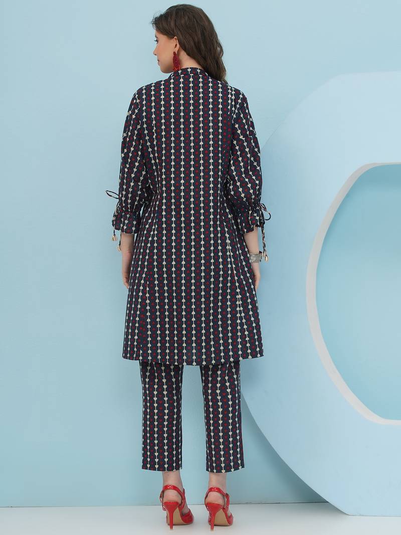 Women's  embellishment blue printed coord set