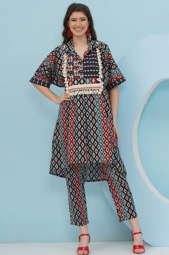 Women's  embellishment ikkat kafttan set