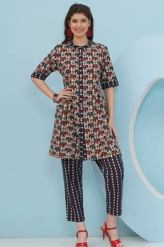 Women's  embellishment elephant printed coord set