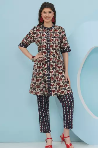 Women's  embellishment elephant printed coord set