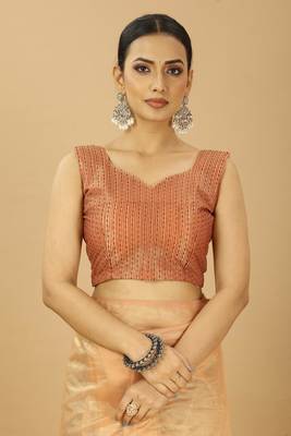 peach net party wear saree with embroidered blouse 5