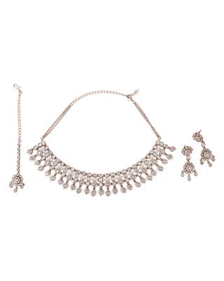 Round shape white kundan stone gold plated brass choker necklace set with maang tikkka for women 1