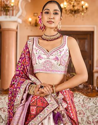 Cream Tissue Fabric Sequins embroidery Semi Stitched Lehenga & Unstitched Blouse With Burgundy Color Dupatta 5