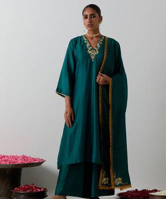 Green plain chanderi kurta set 1