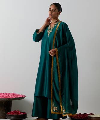 Green plain chanderi kurta set 3