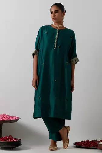 Green embroidered chanderi kurta set