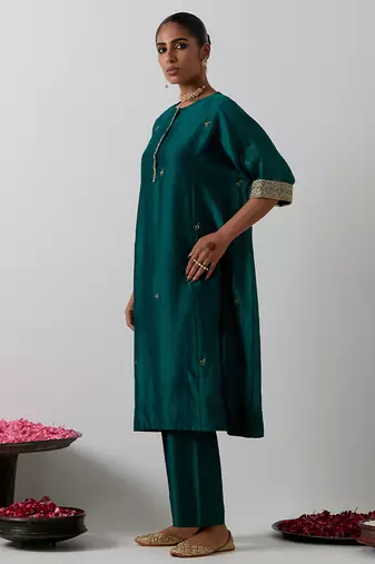 Green embroidered chanderi kurta set