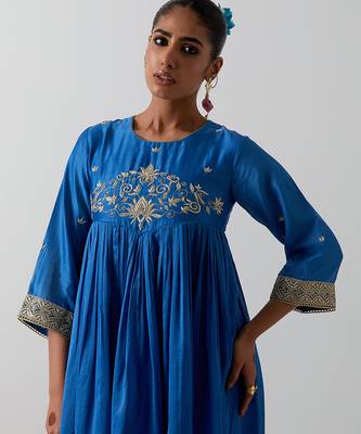 Blue embroidered chanderi anarkali set 5