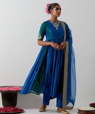Blue embroidered chanderi anarkali set 4