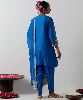 Blue embroidered chanderi kurta set 2