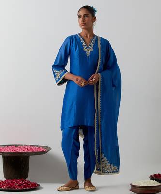 Blue embroidered chanderi kurta set 1