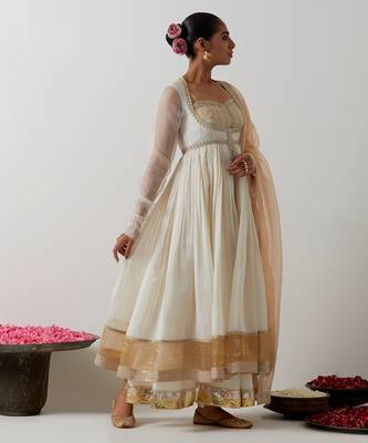 White plain chanderi anarkali set 4
