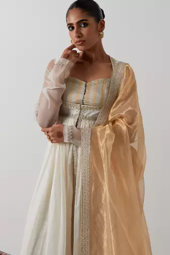 White plain chanderi anarkali set