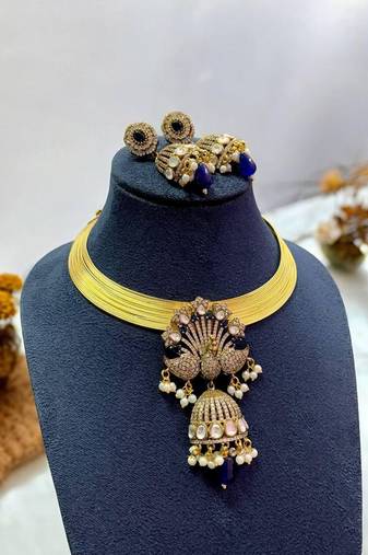 Luxury silver-plated emerald green stone necklace set with earrings