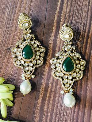 Royal pearl and green stone kundan necklace set 2