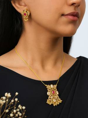 Stylish cz & moissanite polki pendant necklace set in premium brass 1