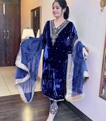 Royal blue velvet straight suit stitched