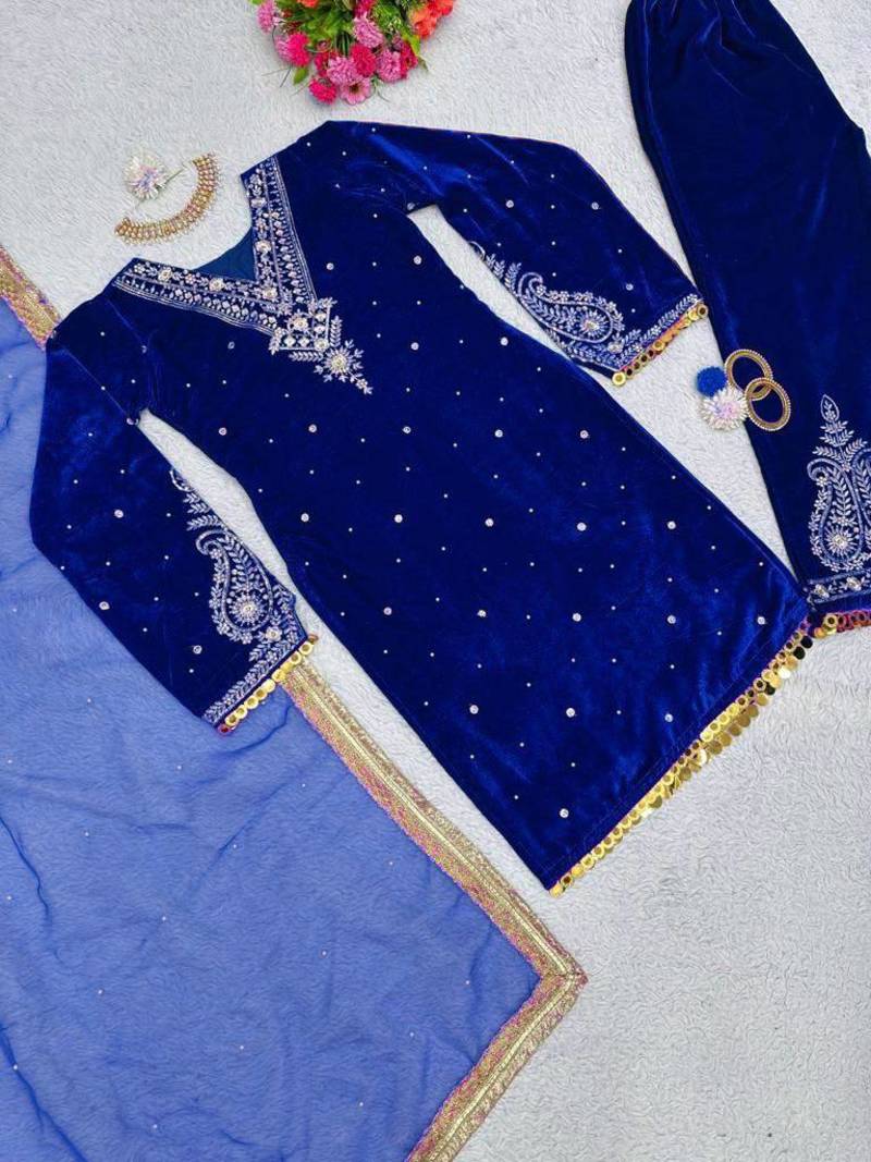 Royal blue velvet straight suit stitched
