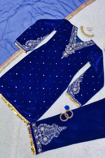 Royal blue velvet straight suit stitched