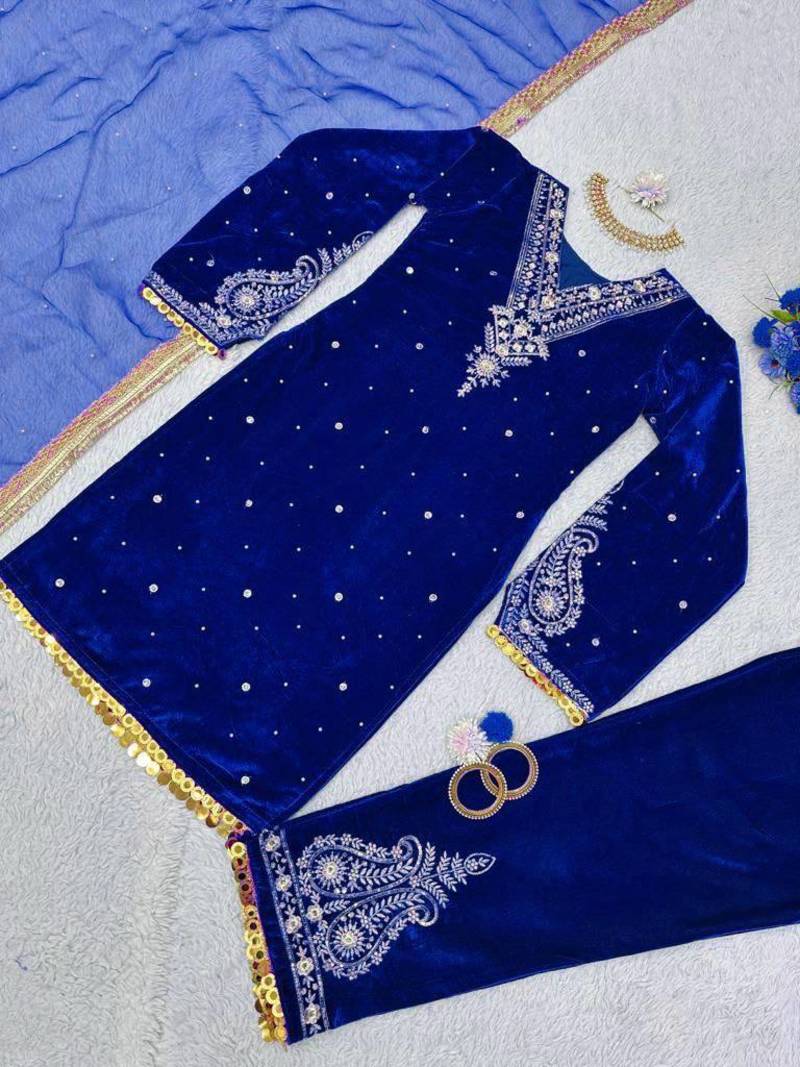 Royal blue velvet straight suit stitched