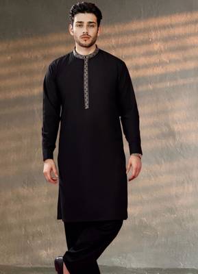 Black embroidered cotton kurta set 1