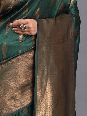 drrk green color  art silk blend zari woven work saree  3