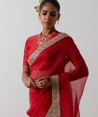 Red embroidered chanderi saree 4