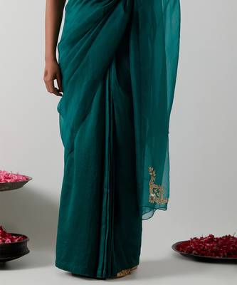 Green plain chanderi saree 4