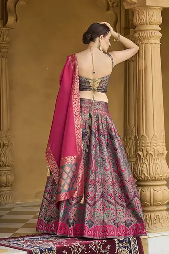 Lehenga Choli Zari Woven Jacquard silk blend in Multicolor