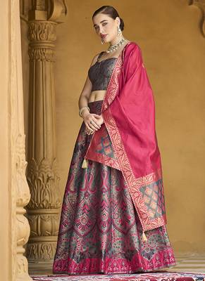 Lehenga Choli Zari Woven Jacquard silk blend in Multicolor 4