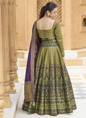 Mehendi Green Kanijwaram Jacquard Lehenga Choli 3