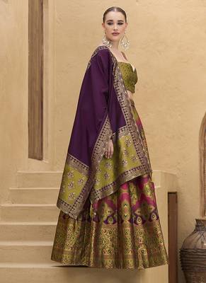 Jacquard Kanjiwaram silk blend Lehenga Choli in Olive green 4