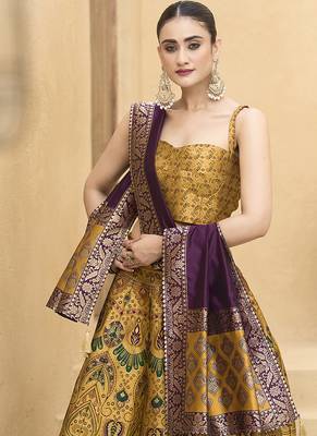 Lehenga Choli Zari Woven Jacquard silk blend in Yellow 2