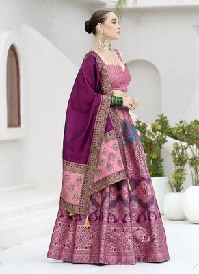 Lehenga Choli Jacquard Kanjiwaram silk blend in Pink 4