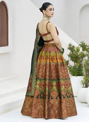 Lehenga Choli Jacquard Kanjiwaram silk blend in Rust 3
