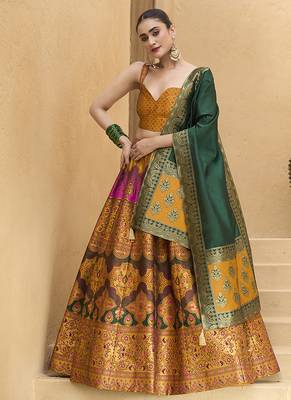 Lehenga Choli Jacquard Kanjiwaram silk blend in Yellow 1