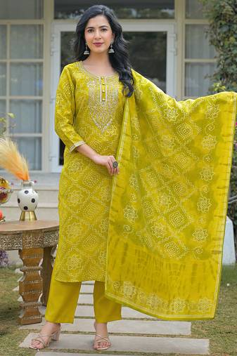 Women yellow silk blend bandhani embroidered straight kurta trousers with dupatta