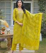 Women yellow silk blend bandhani embroidered straight kurta trousers with dupatta